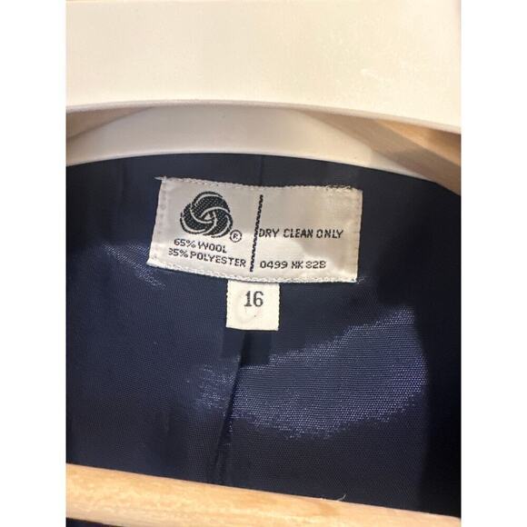 The Fashion Place by Sears Vintage Navy Wool Blazer, Womens Size 16 - Picture 3 of 6